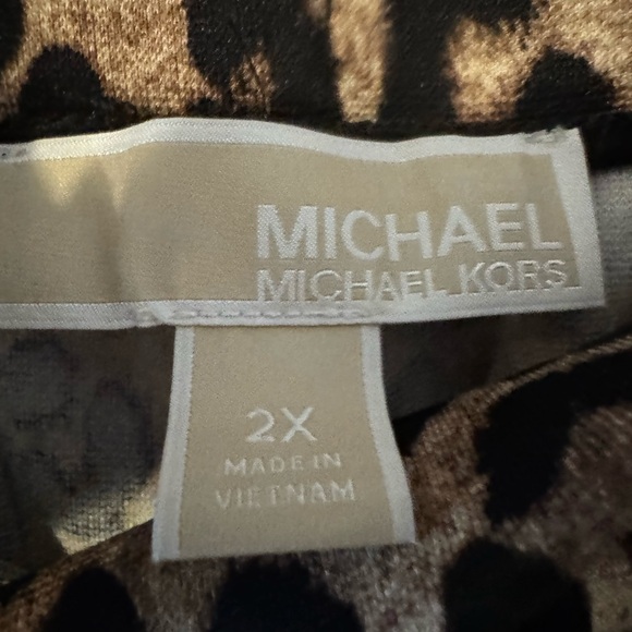 Michael Kors Leopard Print Pants/Leggings. - Picture 2 of 3